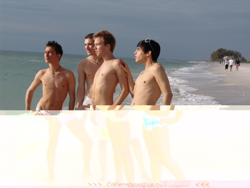 collegeboyslive (12)