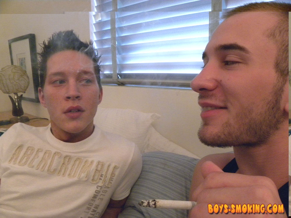 jacob&ryansnakedsmoketime_bs_02