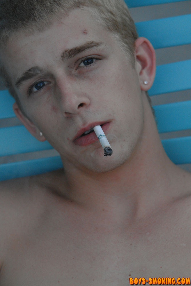 boys-smoking-kaydendanielspoolsidesmoke_bs_01 (20)