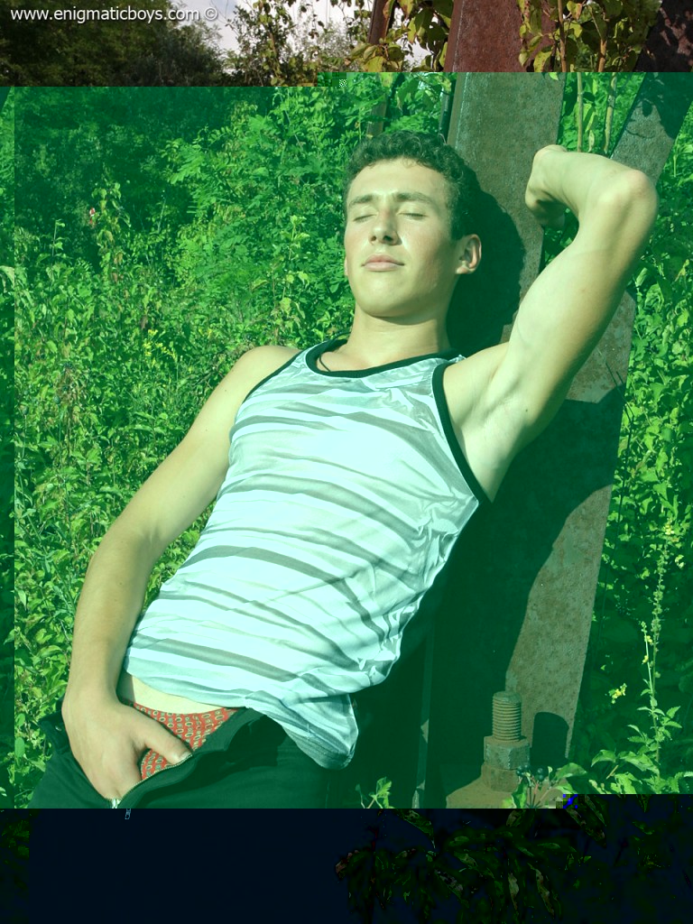 TOMAS-01_012L