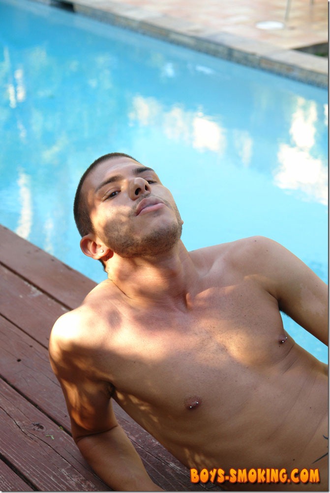 boys-smoking (5)