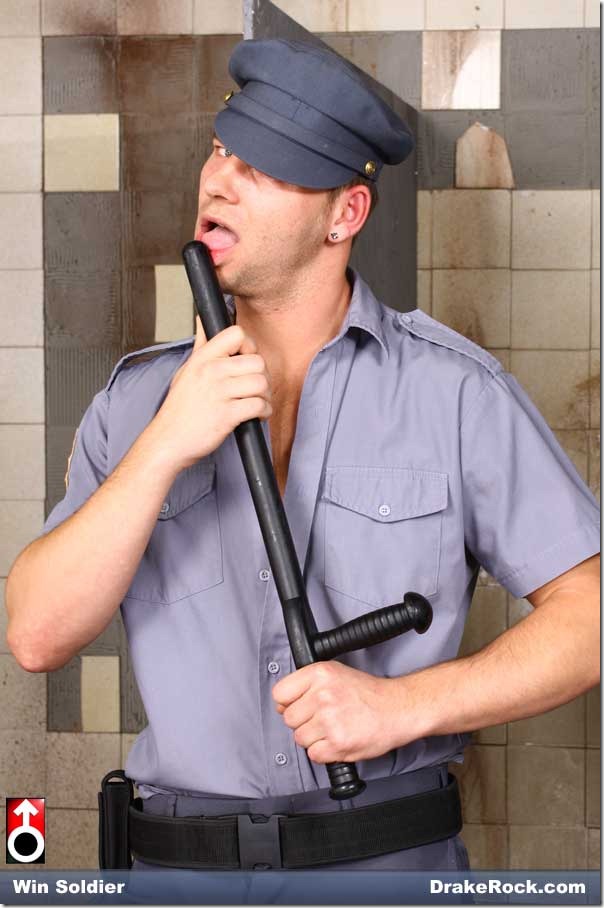 drake_rock-win_soldier (5)
