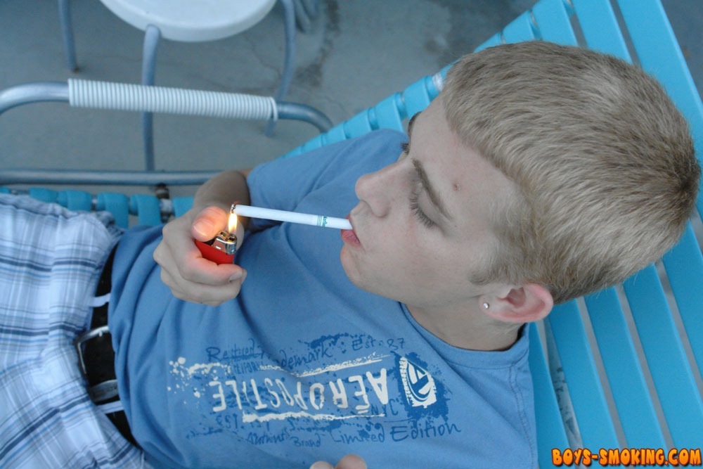 boys-smoking-kaydendanielspoolsidesmoke_bs_01 (3)